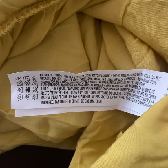 Endless Rose yellow button detail tiered maxi dress size small NWT - Picture 6 of 6